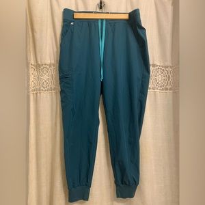 FIGS SCRUBS — FreeX joggers, Large Petite